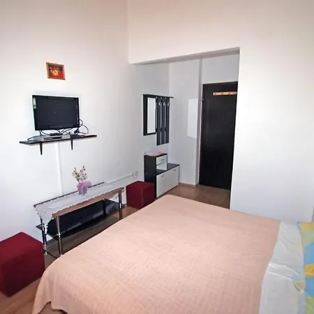 In With Terrace, Air Conditioning, Wifi 3488-7