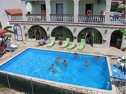 In With Terrace, Air Conditioning, Wifi 3488-7 Guest house Medulin