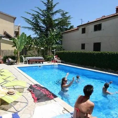In With Terrace, Air Conditioning, Wifi 3488-7 * Medulin